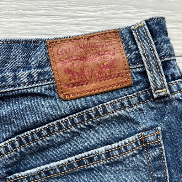 Levi’s High Waisted Button Fly Denim Cut Off Shorts size 28 - Picture 8 of 9